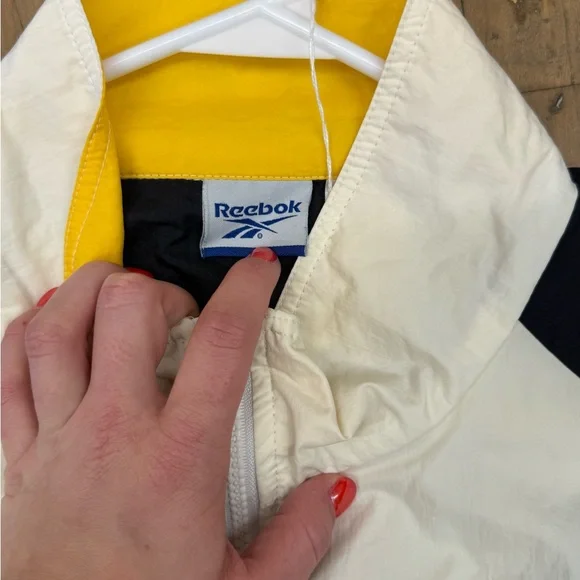 Vintage Reebok Windbreaker - Picture 4 of 4